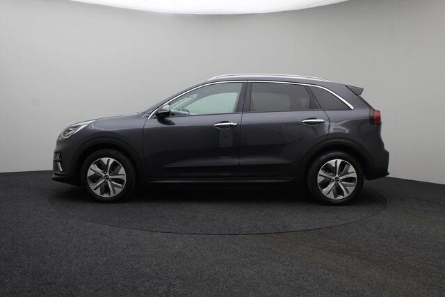 KIA e-Niro ExecutiveLine 64 kWh 2019 | Airco | Cruise Control | Navigatie | Carplay | Stoel Verwaming/Verkoeling | Elektrische Memory Stoelen | Achteruitrij Camera | Boekjes | 2 Sleutels