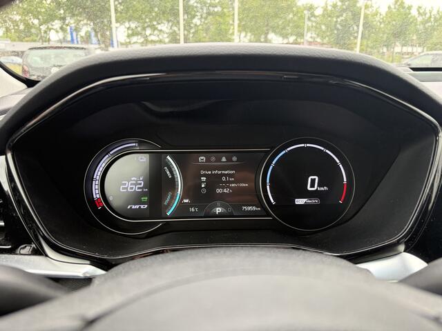 KIA e-Niro DynamicPlusLine 64 kWh 100% SOH, Schuifdak, Carplay, Rijklaar met beurt & garantie!