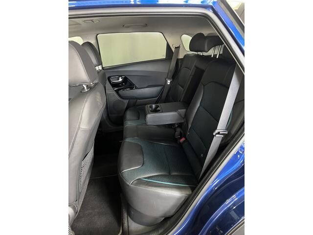 KIA e-Niro ExecutiveLine 64 kWh 1E EIGN/ECC/3 FASE/100%SOH/SCHUIFDAK