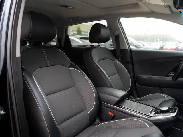 KIA e-Niro DynamicPlusLine 64 kWh | Schuif-kanteldak | Cruise | Clima | Carplay | Keyless | Stoel-stuurverwarming | Navi |