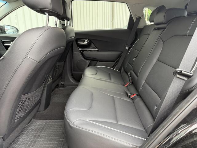 KIA e-Niro ExecutiveLine 64 kWh | 95,8% SOH | Leder | JBL-Audio | Elektrische voorstoelen, bestuurdersstoel met geheugenfunctie | Dodehoek-detectie