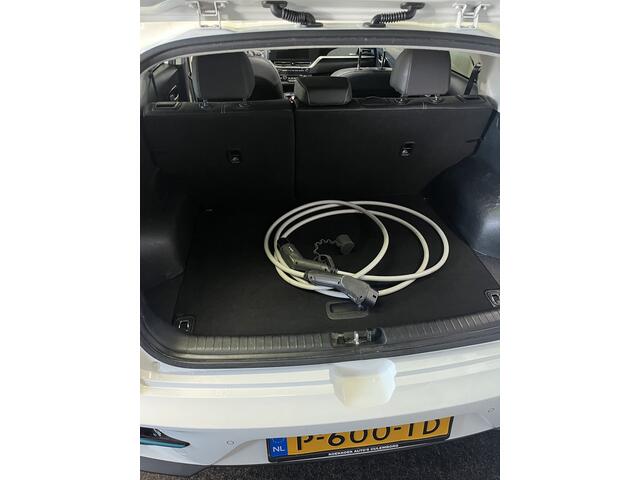 KIA e-Niro DynamicPlusLine 64 kWh 1E EIGN/ECC/3 FASE/100%SOH/SCHUIFDAK