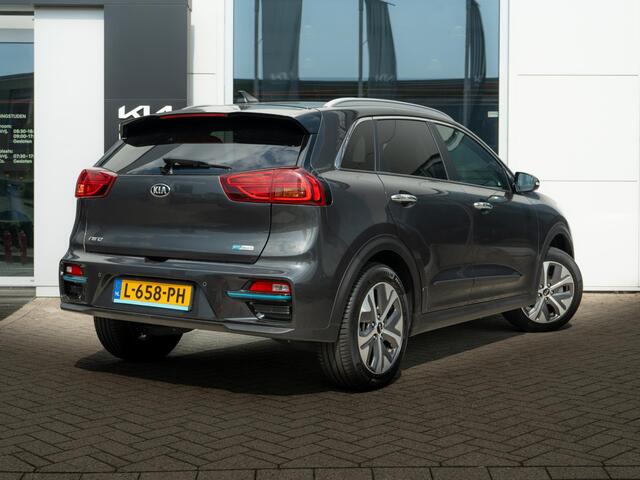KIA e-Niro ExecutiveLine 64 kWh | Stoelverwarming/-ventilatie | Stuurverwarming | Schuif/-kanteldak | JBL | Achteruitrijcamera | Navi | PDC voor & achter