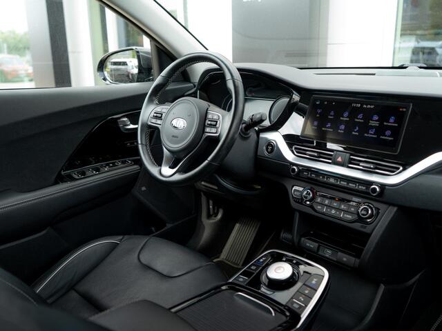 KIA e-Niro ExecutiveLine 64 kWh | Stoelverwarming/-ventilatie | Stuurverwarming | Schuif/-kanteldak | JBL | Achteruitrijcamera | Navi | PDC voor & achter