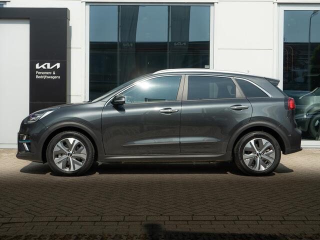 KIA e-Niro ExecutiveLine 64 kWh | Stoelverwarming/-ventilatie | Stuurverwarming | Schuif/-kanteldak | JBL | Achteruitrijcamera | Navi | PDC voor & achter
