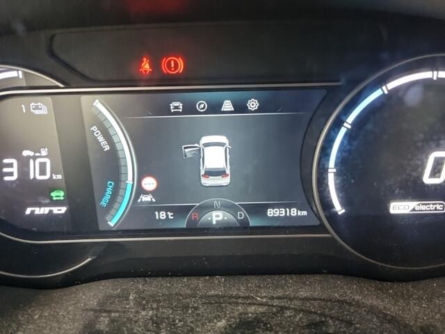 KIA e-Niro DynamicLine 64 kWh 3-Fase 1e-Eig. & Dealer-Onderh. BOVAG-Garantie. NL-Auto.