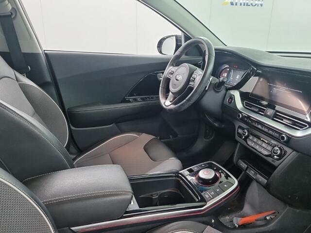 KIA e-Niro DynamicLine 64 kWh 3-Fase 1e-Eig. & Dealer-Onderh. BOVAG-Garantie. NL-Auto.