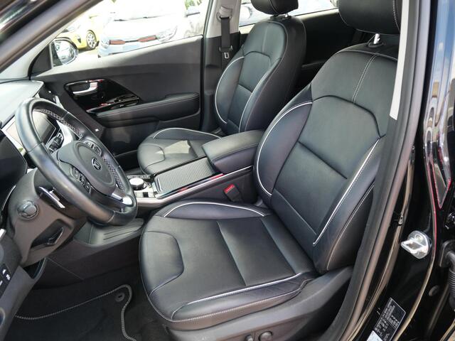 KIA e-Niro ExecutiveLine 64 kWh | Stoel Verkoeling | Schuif/Kantel dak | Elek. Stoelen |