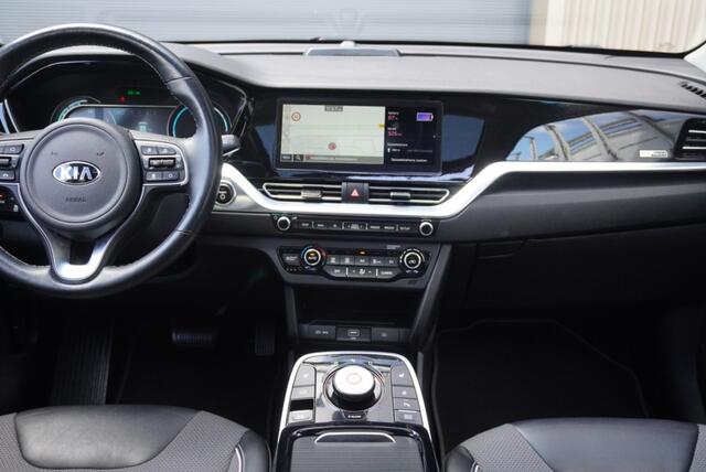 KIA e-Niro Dyn.PlusLine 64 kWh Schuifdak | Stoel&Stuur verwarm.| SoH 97%| NAP