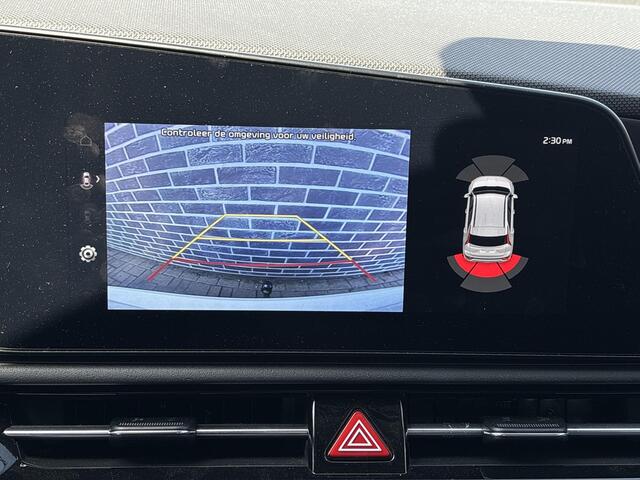 KIA e-Niro EV DynamicLine 64.8 kWh | Trekhaak | Achteruitrijcamera | Parkeersensoren | Cruise Control Adaptief | Keyless Entry | Navigatie | Apple Carplay | Android Auto | Lichtmetalen Velgen 17 inch