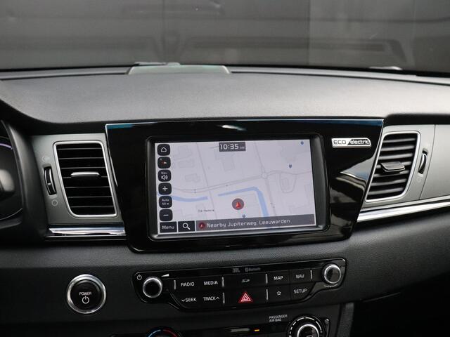 KIA e-Niro ExecutiveLine 64 kWh | LEDER | MEMORY | STOEL/STUURVERW. | JBL AUDIO | CAMERA | ADAPT. CRUISE | NAVI | APPLE CARPLAY |