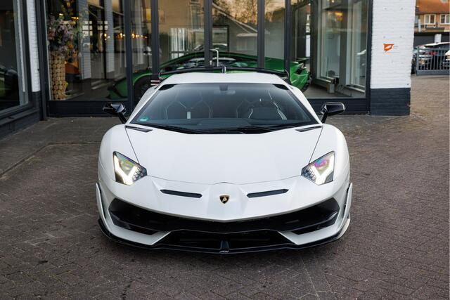 Lamborghini AVENTADOR 6.5 V12 SVJ ''Bianco Copanus Matte'' 1 di 900 - ex-Ribéry - Collectors Car