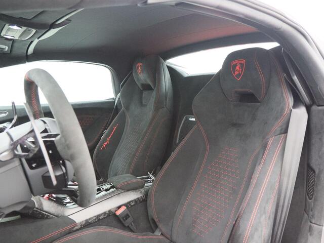 Lamborghini Huracán 5.2 V10 640 Pk Performante | Origineel PON NL Geleverd | 14.045 Km!!!