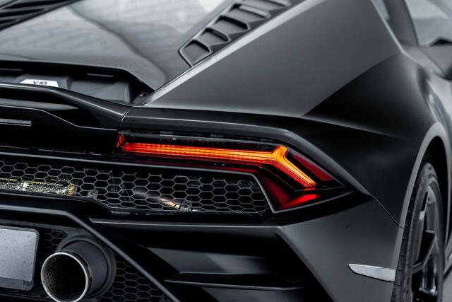 Lamborghini Huracán EVO RWD l Hermes interior l Matte black Wrapping |