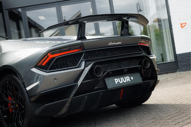 Lamborghini Huracán 5.2 V10 Performante Lift - Lamborghini Historie - Camera