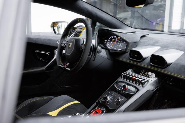 Lamborghini Huracán 5.2 V10 Performante Giallo Inti - Sensonum Audio - Lift - Comfort Seats