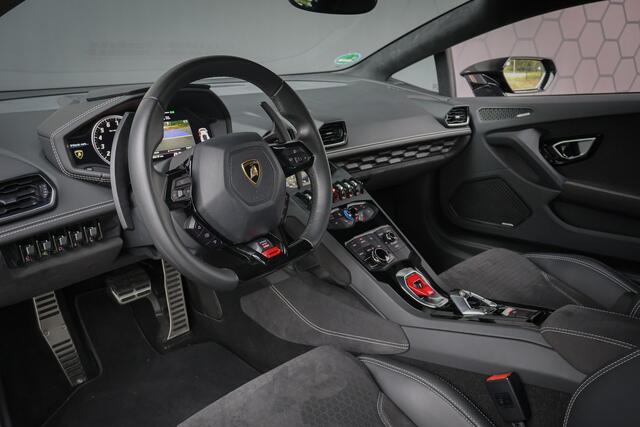 Lamborghini Huracán 5.2 V10 LP610-4 AVIO | 1 OF 250 | 1 EIGENAAR | DEALER ONDERHOUDEN | CRUISE CONTROL | STOELVERWARMING | ELEKTRISCHE STOELEN | LIFT | ACHTERUITRIJCAMERA | KERAMISCH | SENSONUM AUDIO |
