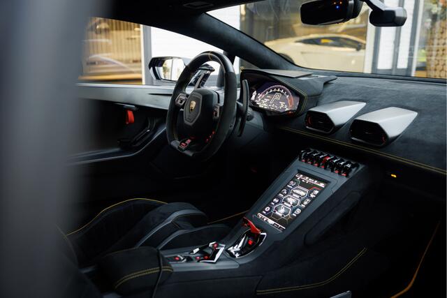 Lamborghini Huracán STO 5.2 V10 Viola Pasifae Akrapovic - Full XPEL - Fabrieksgarantie 2027