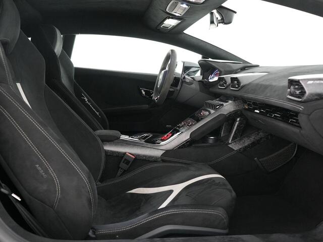 Lamborghini Huracán Performante 5.2 V10 |grigio titans|lift|Sensonum|ALA|1e lak|full PPF|stoelverwarming|achteruitrijcamera|forged carbon|