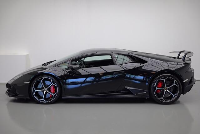Lamborghini Huracán 5.2 V10 EVO |Lift|Carbon.Spoiler|Cruise|Alcantara|