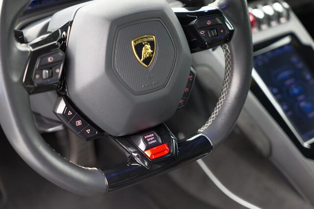 Lamborghini Huracán 5.2 V10 EVO |Lift|Carbon.Spoiler|Cruise|Alcantara|