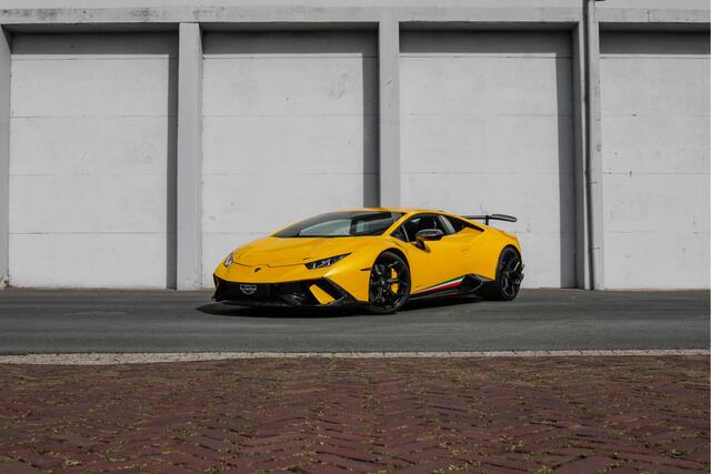 Lamborghini Huracán 5.2 V10 Performante Lift - Carbon seats - Novitec Signature Pack - ALA - Extended Carbon interior - Rear view - Sensonum Sound system