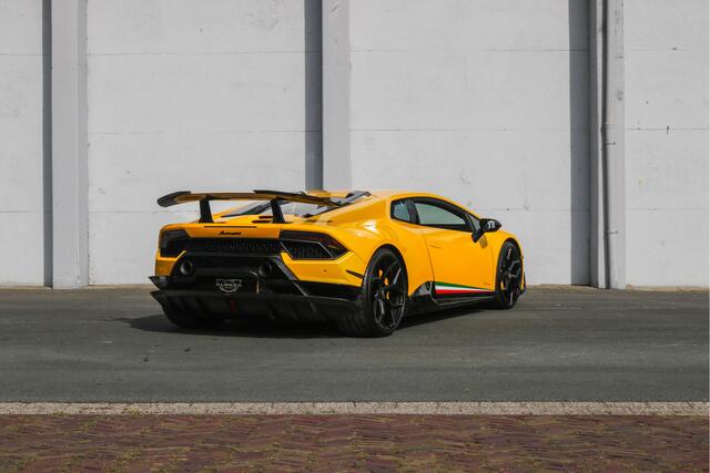 Lamborghini Huracán 5.2 V10 Performante Lift - Carbon seats - Novitec Signature Pack - ALA - Extended Carbon interior - Rear view - Sensonum Sound system
