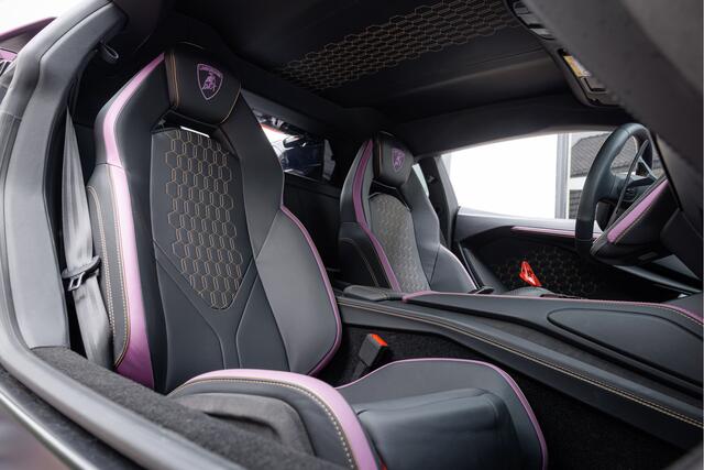 Lamborghini Revuelto 6.5 V12 ''Viola 30th Matte'' Ad Personam Ad Personam Inteieur - Full PPF - Passenger Display