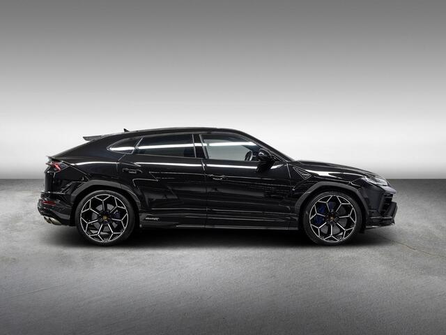 Lamborghini Urus Performante MY23 | Exterior Carbon | B&O