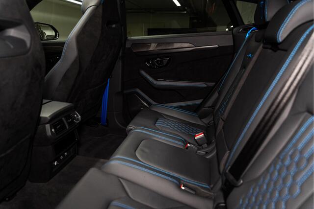 Lamborghini Urus Performante MY23 | Exterior Carbon | B&O