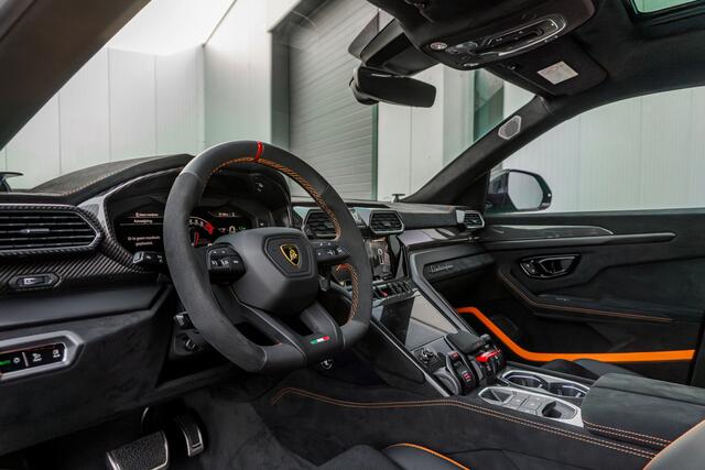 Lamborghini Urus Performante - 5 Year Maintenance - PPF - Carbon Package - Export price