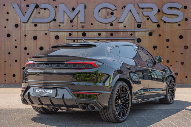 Lamborghini Urus 4.0 V8 Hybrid SE | AVAILABLE | STOCK | STYLE | B&O | PANO | ANIMA | 23 INCH |