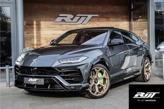 lamborghini-urus-4.0-v8-**carbon-st