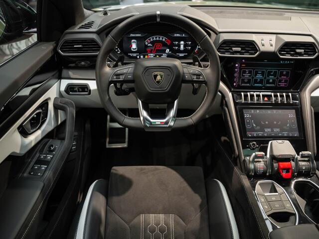 Lamborghini Urus V8 S Keramisch 23'' Sportuitlaat URUS 4.0 V8 S Pano 3D surround