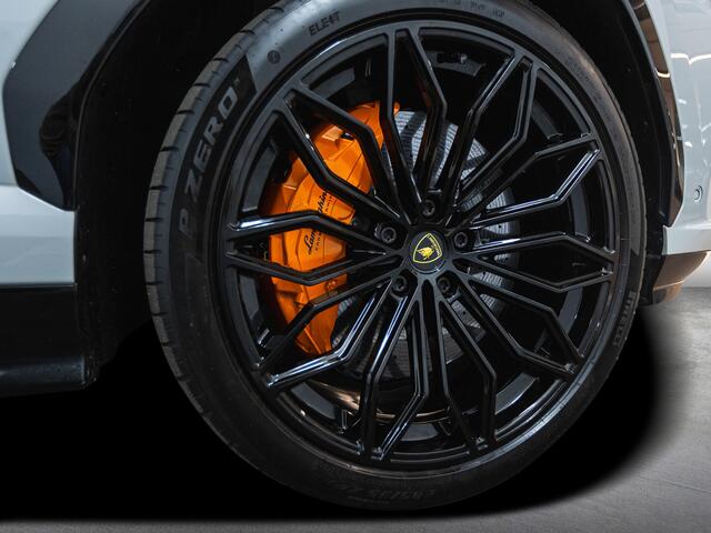 Lamborghini Urus SE MY25 | Panorama Roof | B&O | Full Comfort Seats