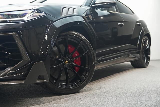 Lamborghini Urus 4.0 V8 | UNIEK | PANO | 4 ZITS | 23" | KERAMISCH | CARBON |