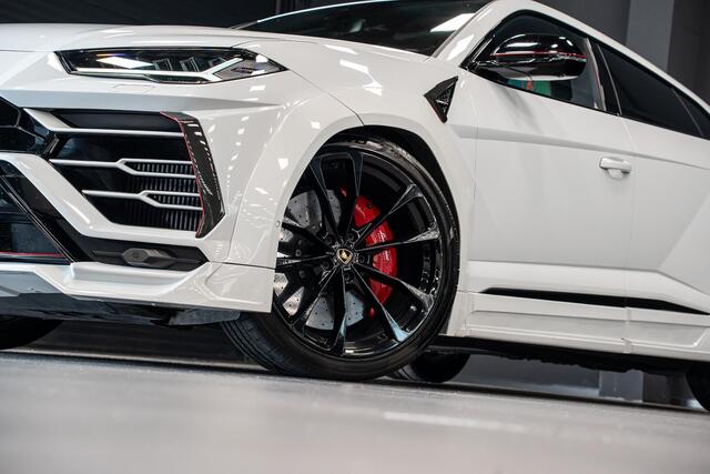 Lamborghini Urus 4.0 V8 *Novitec / B&O Advanced / Panorama / Stoelventilatie + massage / HUD*