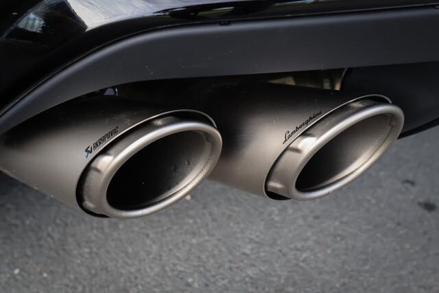 Lamborghini Urus SE 4.0 V8 Hybrid | AKRAPOVIC | BTW-AUTO | B&O 3D ADVANCED | ACC | LAMBORGHINI EYE | HUD | 4-WIELSTURING