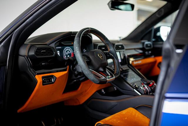 Lamborghini Urus 4.0 V8 | Akra | 23 Inch | Pano | B&O | HUD