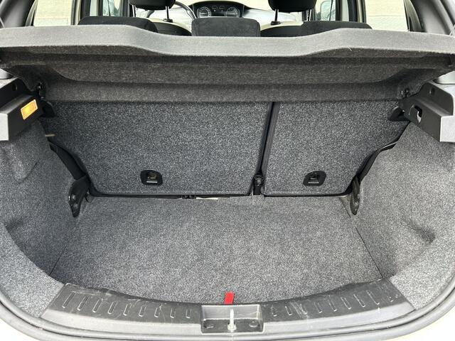 Lancia YPSILON 0.9 TwinAir Opening Edition