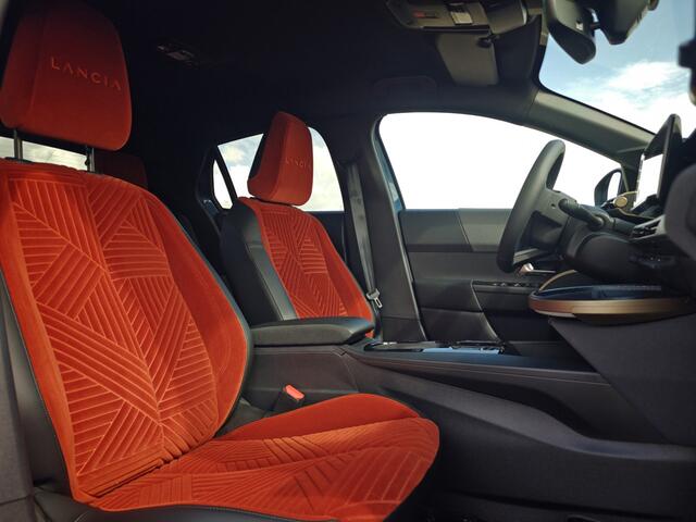 Lancia YPSILON LX 54 kWh | Luxe uitvoering