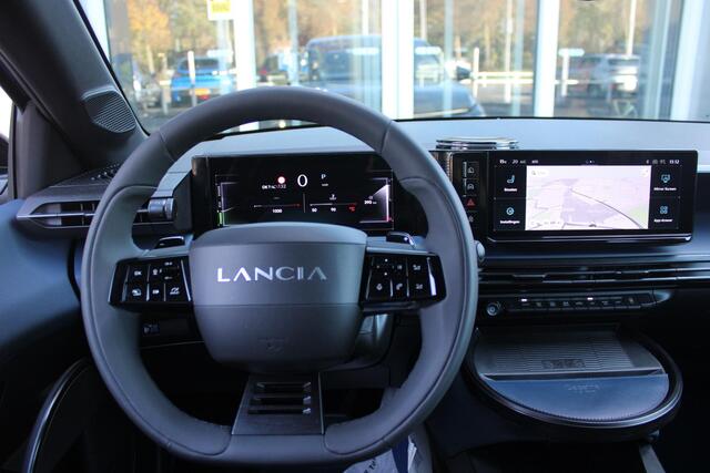 Lancia YPSILON 1.2 110PK Turbo Hybrid Edizione Cassina Limitata | NAVIGATIE | CAMERA VOOR/ ACHTER | ELEKTRISCH VERSTELBARE BESTUURDERSSTOEL | VELOURS BEKLEDING | STOEL VERWARMING | MASAGE FUNTIE OF VOORSTOELEN | DRAADLOOS APPLE CARPLAY / ANDROID AUTO | DRAADLOZE TELEFO