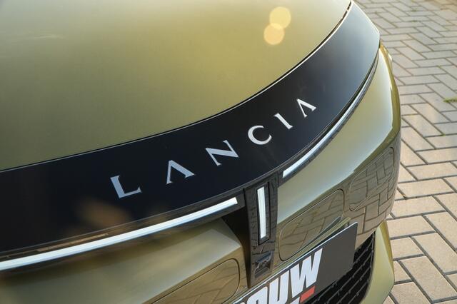 Lancia YPSILON LX 51 kWh | Navi | Exclusive | "Oro"
