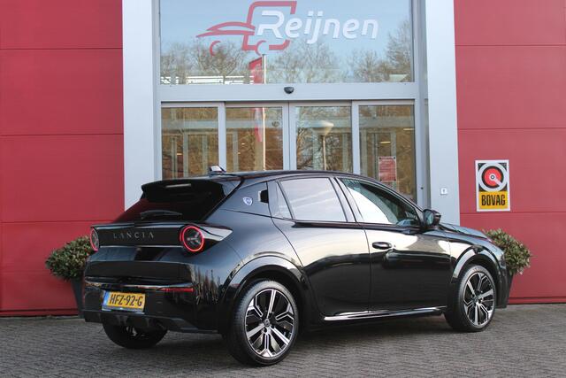 Lancia YPSILON 1.2 110PK Turbo Hybrid LX | CAMERA VOOR/ ACHTER | ELEKTRISCH VERSTELBARE BESTUURDERSSTOEL | VELOURS BEKLEDING | STOEL VERWARMING | MASSAGEFUNCTIE BESTUURDERSSTOEL | DRAADLOOS APPLE CARPLAY / ANDROID AUTO | DRAADLOZE TELEFOONLADER | DODEHOEK DETECTIE | CL