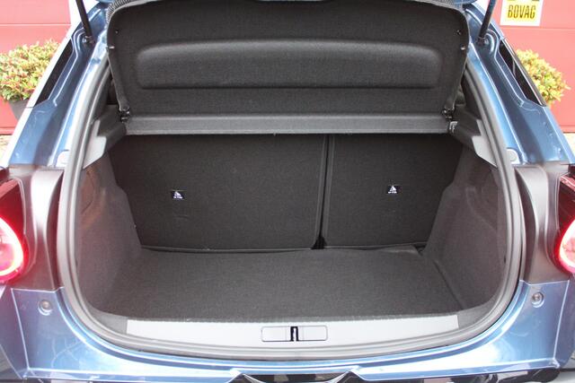 Lancia YPSILON EDIZIONE CASSINA LIMITATA 156PK 51 kWh | WARMTEPOMP! | 3-FASE! | DRAADLOOS APPLE CARPLAY/ANDROID AUTO | DRAADLOOS TELEFOONLADER | CAMERA VOOR + ACHTER | KEYLESS ENTRY/START | DODEHOEK DETECTIE | ELEKTRISCH BEDIENBARE BESTUUDERSSTOEL MET MASSAGE FUNCTIE | 