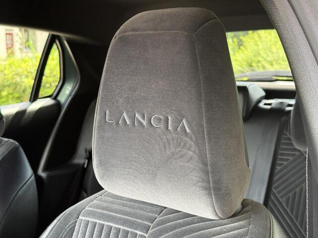 Lancia YPSILON 1.2 Turbo Hybrid LX | Climate & Cruise Control | Achteruitrijd Camera | AppleCarplay/Android Auto |