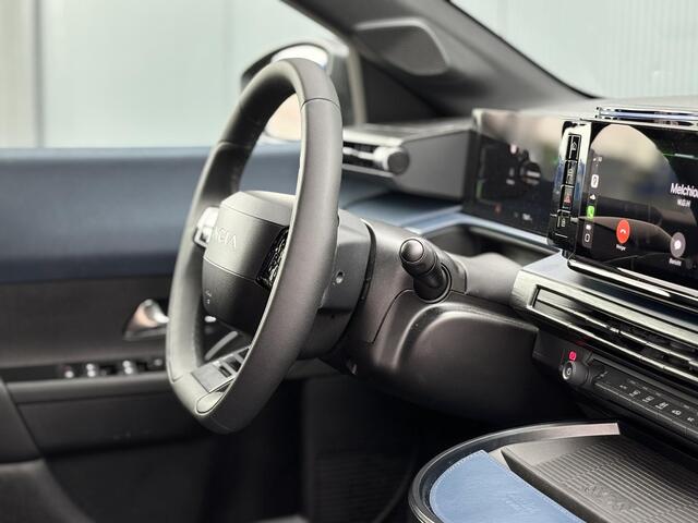 Lancia YPSILON Edizione Limitata Cassina Navigatie | Apple carplay/Andriod auto | Cruise control | Velours bekleding | Achteruitrij camera |