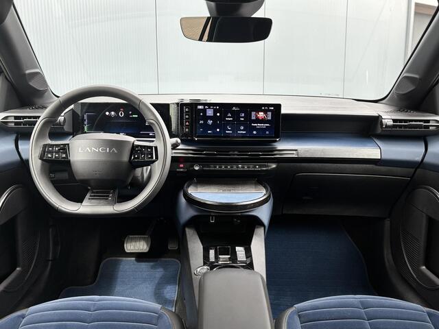 Lancia YPSILON Edizione Limitata Cassina Navigatie | Apple carplay/Andriod auto | Cruise control | Velours bekleding | Achteruitrij camera |