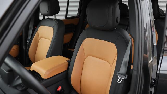 Land Rover DEFENDER 110 P400 X-Dynamic HSE | Stoelventilatie | Meridian | Panoramadak | Trekhaak | 22'' Heritage