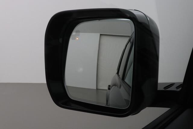 Land Rover DEFENDER P300e 110 X-Dynamic SE | Black Pack | ACC | Stoel+Stuurverwarming | 22 Inch | Luchtvering | Trekhaak